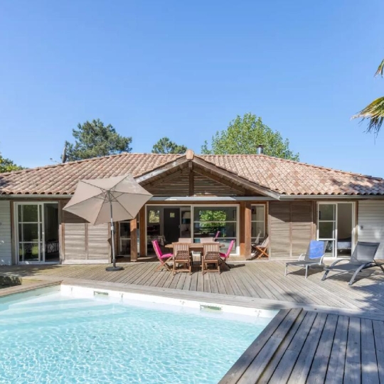  BASTIDE IMMO : House | MOLIETS-ET-MAA (40660) | 100 m2 | 3 500 € 