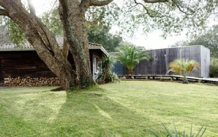 Maison MESSANGES 165 m2 830 000 € Maison MESSANGES 165 m2 830 000 €